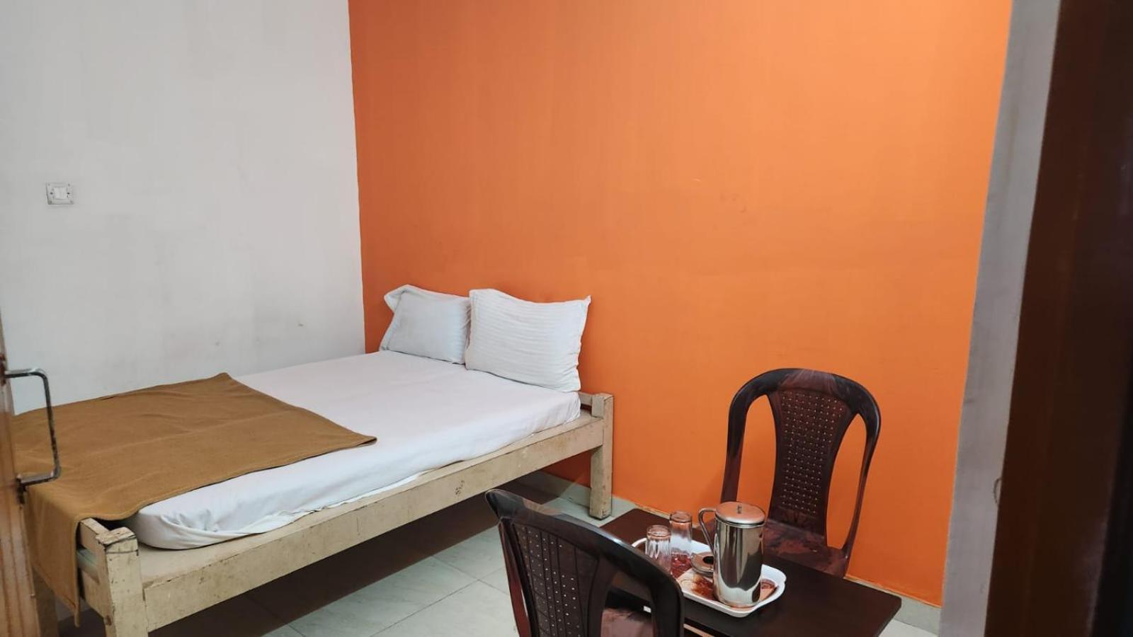 Hotel Varaha Residency Mysuru Zewnętrze zdjęcie