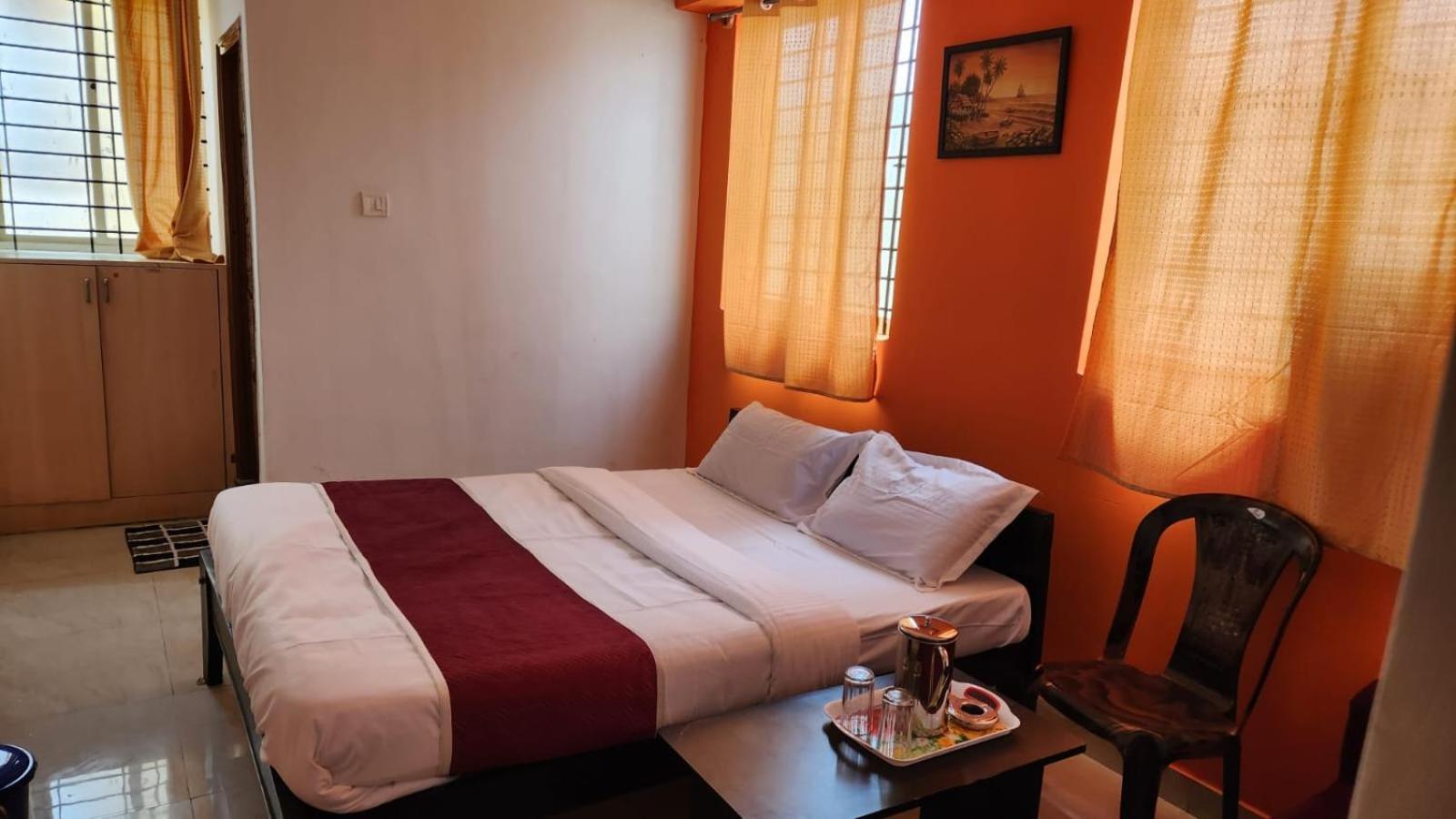 Hotel Varaha Residency Mysuru Zewnętrze zdjęcie
